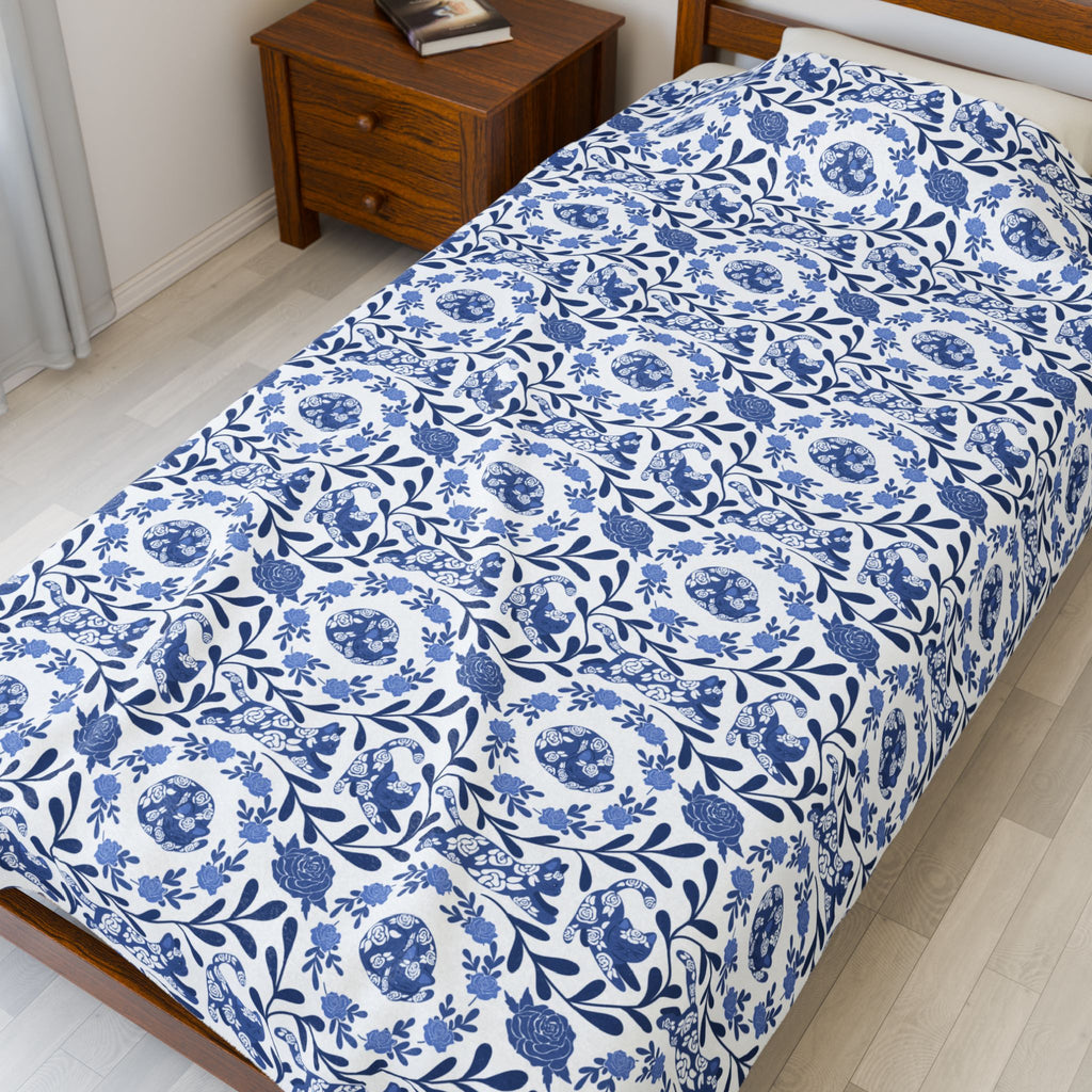 Kitty Blue Floral Velveteen Plush Blanket — Soft Decorative Throw for Cozy Home, Gift